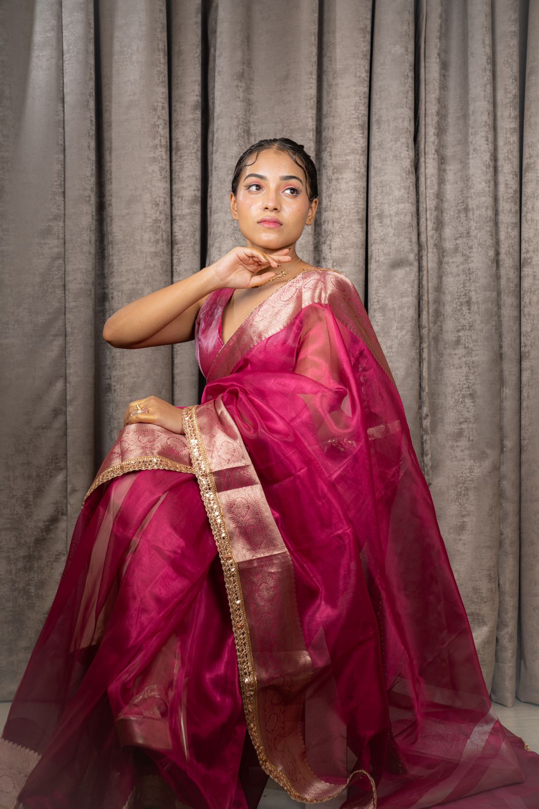 Gulabi Noor